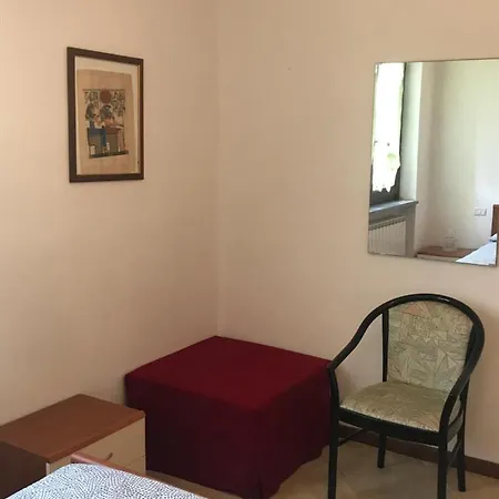 Il Gelsomino Di Via Leopardi * Arona
